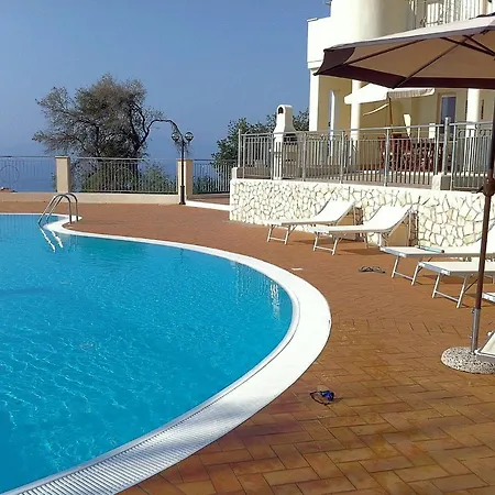 Apartment Pizzo Heights
